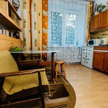 Feel The Old Socialist Style Apartment Cracovie Extérieur photo