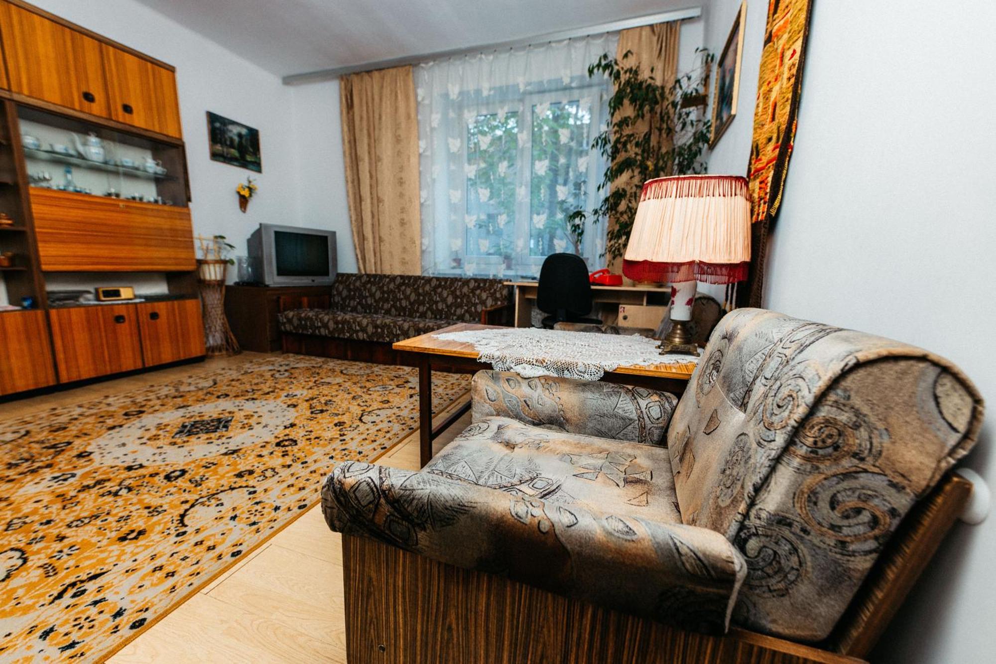 Feel The Old Socialist Style Apartment Cracovie Extérieur photo