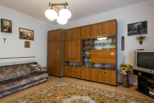 Feel The Old Socialist Style Apartment Cracovie Extérieur photo